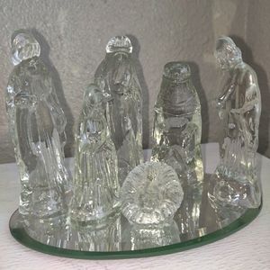 6 Piece Glass Nativity Set with mirror base